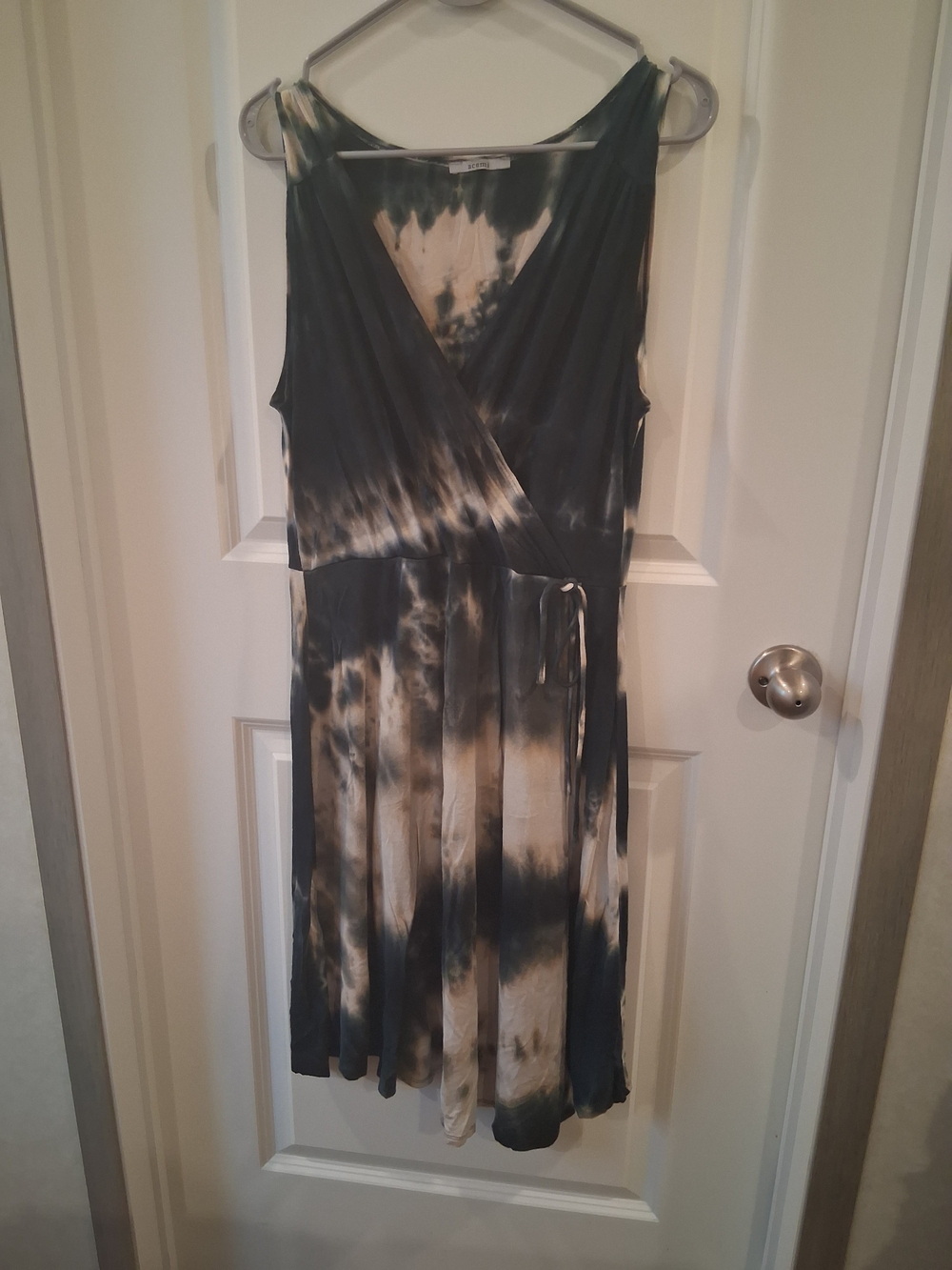 Acemi Black and Cream Tie-Dye Faux Wrap Midi Dress Size Large